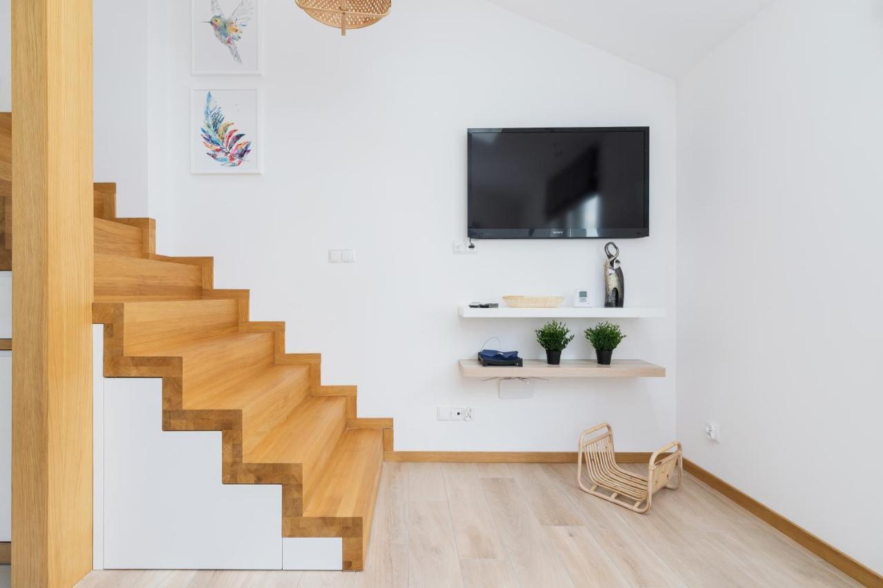 Modern Stachowicza Cracow By Renters Apartment *